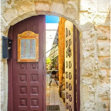 Ξενοδοχείο με διαμερίσματα πέτρινο Rhodes City
