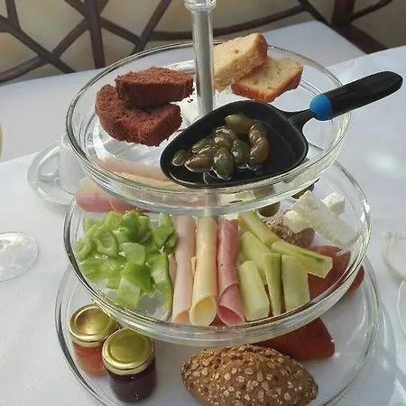 πέτρινο Ξενοδοχείο με διαμερίσματα Rhodes City